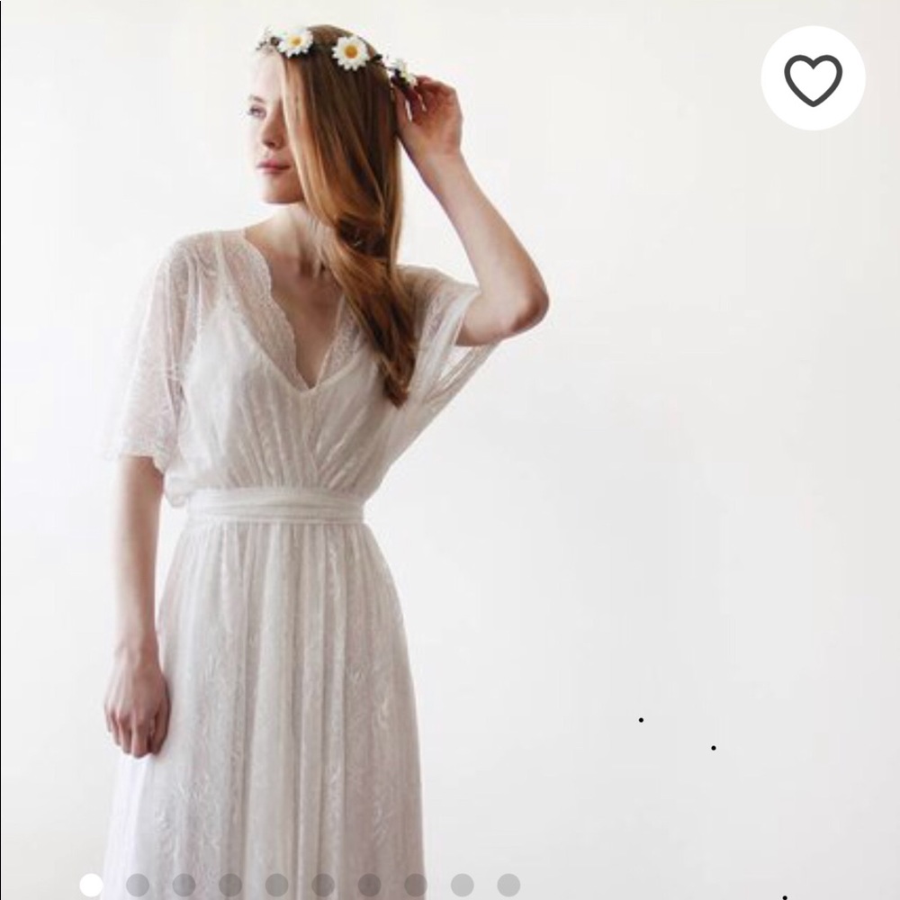 Ivory Lace Maxidress